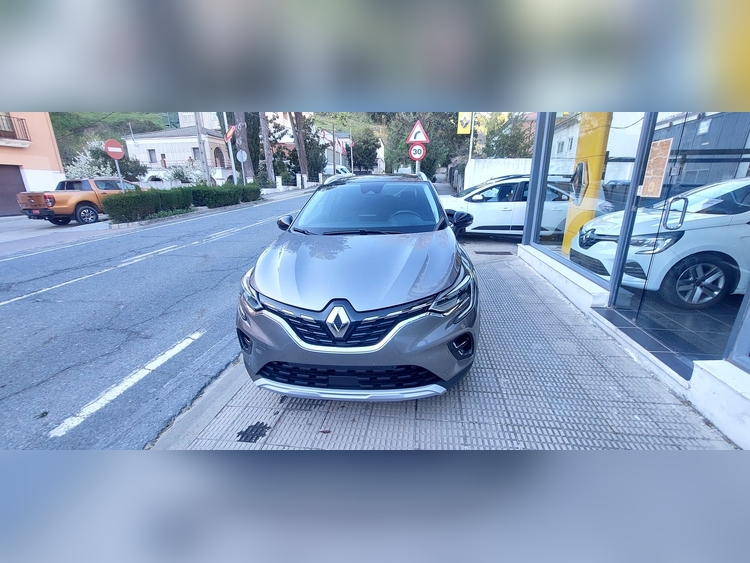 Renault Captur 1.3 TCE 140CV foto 3